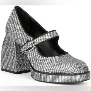 GB Gianni Bini 2-Night shiny Mary Jane platform pump Size 6.5